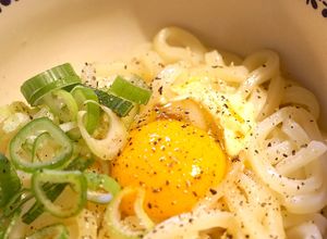 冷凍うどんde超簡単カルボ風釜揚げうどん-レシピのメイン写真