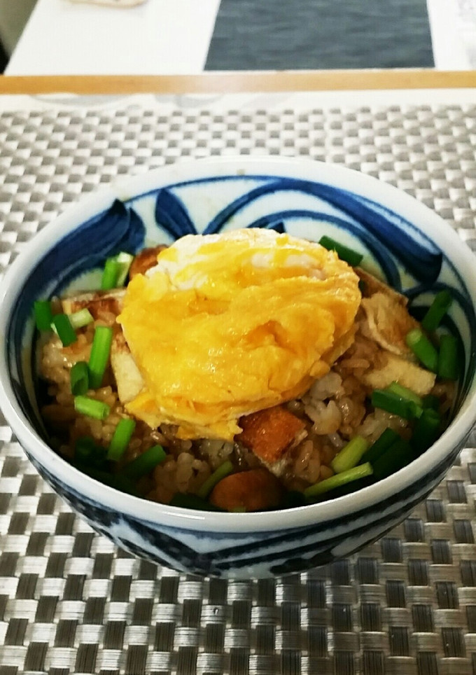 蒲焼きのタレで油揚げと卵どんぶり　簡単-レシピのメイン写真
