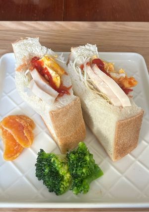 サラダチキンと炒り卵のヘルシーポケットサンド-レシピのメイン写真