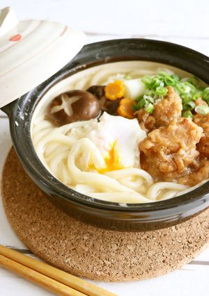 鍋焼き月見うどん-レシピのメイン写真