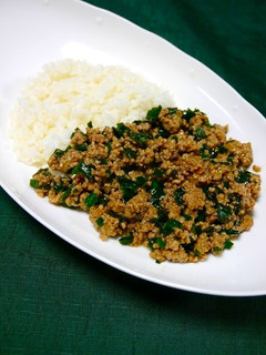 簡単!ニラと合いびき肉の花椒炒め(丼)-レシピのメイン写真