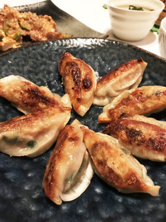 やっと焼けた!パリっとジューシー餃子-レシピのメイン写真