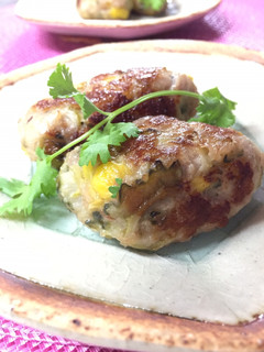 豚肉とゴーヤで夏のエスニックバーグ-レシピのメイン写真