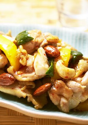 鶏肉とピーマンのナンプラー炒め-レシピのメイン写真