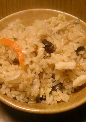 「つゆの素」で簡単炊き込みご飯-レシピのメイン写真