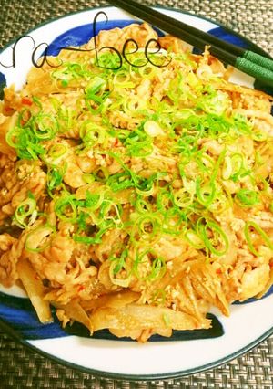 ご飯にかけたい♡豚ごぼうのピリ辛味噌炒め-レシピのメイン写真