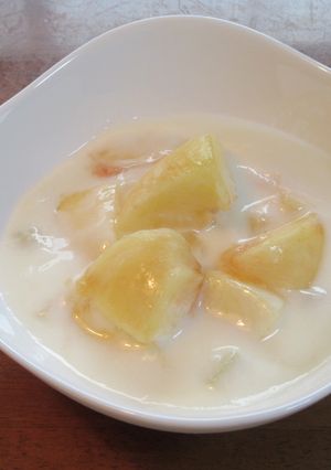 美味しくない桃はアロエヨーグルトと食べる-レシピのメイン写真