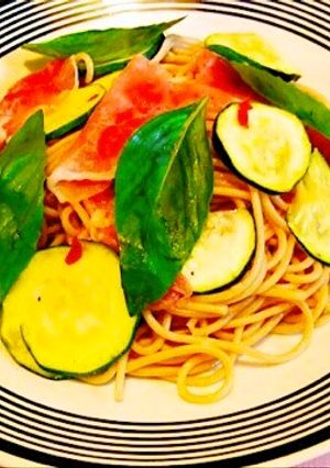 ズッキーニと生ハムのパスタ☆小麦胚芽入り-レシピのメイン写真