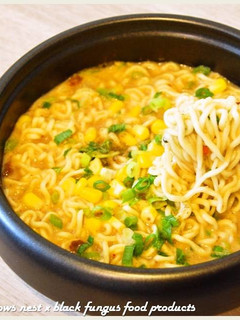 香濃黑木耳牛奶泡麵鍋.柯媽媽の植物燕窩-レシピのメイン写真