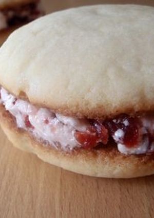 クランベリーバタークリームサンドクッキー-レシピのメイン写真
