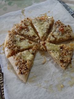 ピザの具♪(クルミ&蜂蜜オイル)-レシピのメイン写真