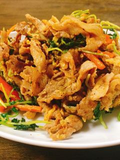 簡単さっぱり豚と豆苗のポン酢炒め-レシピのメイン写真