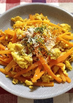 簡単お弁当に☆カレー風味な人参たまご-レシピのメイン写真