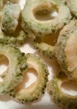 ゴーヤの天ぷら　お酒のおつまみに♬-レシピのメイン写真