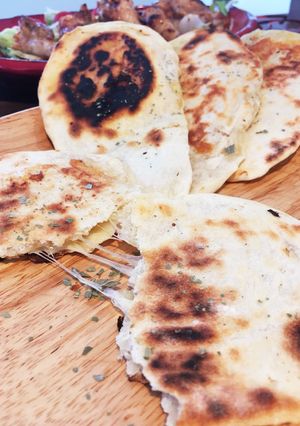 フライパンで簡単とろーりチーズナン☻-レシピのメイン写真