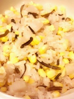 とうもろこしと山芋☆ホクホク炊き込みご飯-レシピのメイン写真