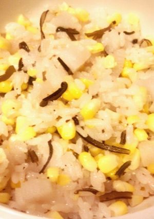 とうもろこしと山芋☆ホクホク炊き込みご飯-レシピのメイン写真
