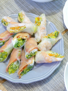 スモークサーモンとクリームチーズ生春巻き-レシピのメイン写真