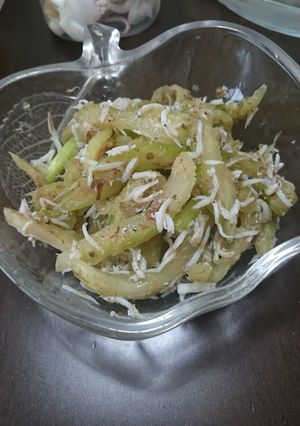 セロリのしらす練り梅和え-レシピのメイン写真