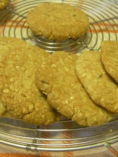 押し麦とキャラウエィシードのビスケット❤-レシピのメイン写真