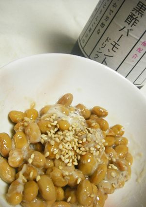 ★私流の食べ方★納豆に酢＆ごま!!-レシピのメイン写真