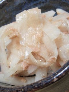 すし酢ドレッシングで☆大根とツナのサラダ-レシピのメイン写真