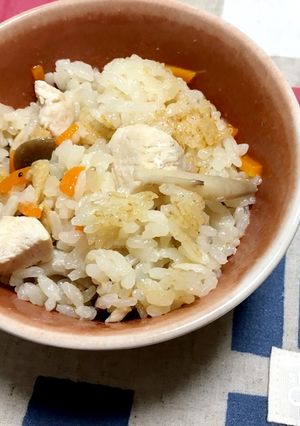 分量は同じ!簡単炊き込みご飯!-レシピのメイン写真