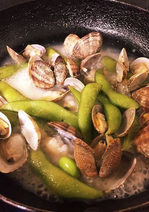 アサリと冷凍枝豆のワイン蒸し-レシピのメイン写真