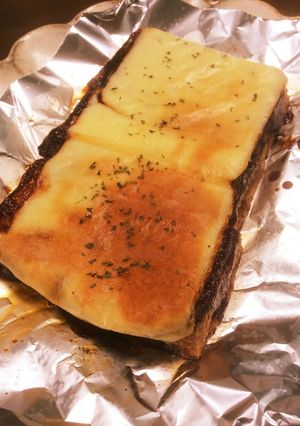 ハンバーグソースとチーズを厚揚げにオン-レシピのメイン写真
