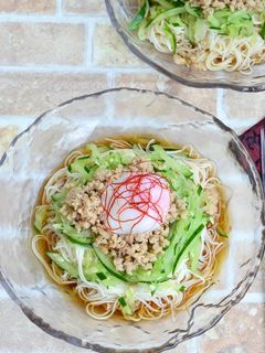 鶏肉味噌と温玉のぶっかけ素麺-レシピのメイン写真