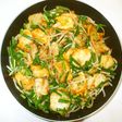 鶏むね肉の白菜キムチ炒め♪簡単にらモヤシ