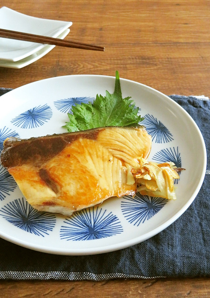 簡単◎ぶりの照り焼きガーリック添え-レシピのメイン写真
