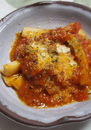 完熟トマトとちくわのピリ辛炒め-レシピのメイン写真