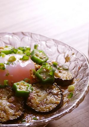 ごまたっぷり！温玉と夏野菜のそうめん-レシピのメイン写真