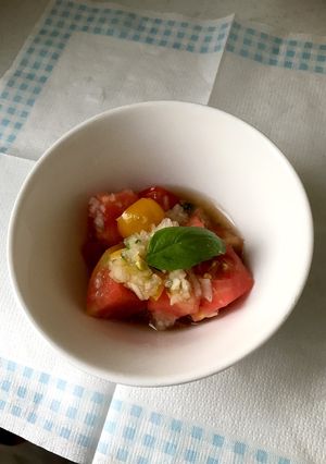 材料これだけ！ トマトのバジルサラダ-レシピのメイン写真