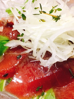 安い鮪も激旨に!鮪のオリーブオイル漬け-レシピのメイン写真