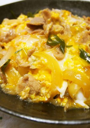 とろとろ～♪豚こまの卵とじ丼♪-レシピのメイン写真