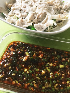 食べるラー油と小葱の万能タレ-レシピのメイン写真