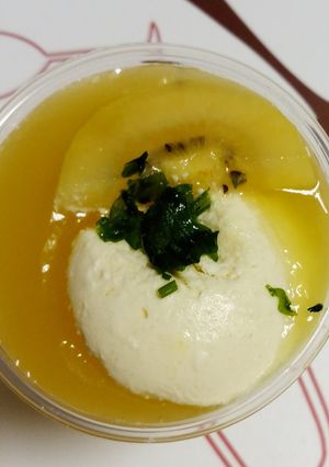 簡単フルーツゼリー豆腐アイス乗せ-レシピのメイン写真