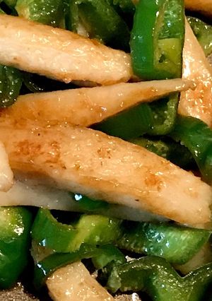 ピーマンと笹かまの醤油マヨ炒め☆お弁当に-レシピのメイン写真