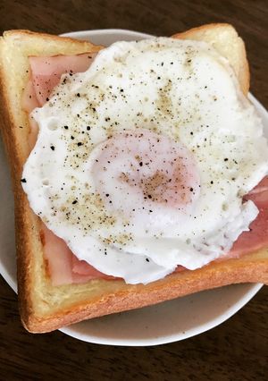 ベーコンエッグトースト-レシピのメイン写真