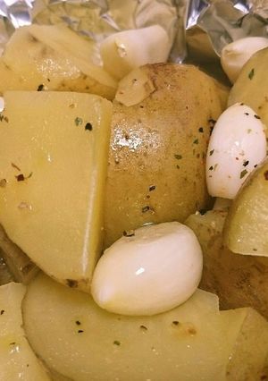 ほくほく！ポテトとニンニクのホイル焼き-レシピのメイン写真