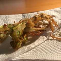 รูปของ パクチーの根っこのフリット
