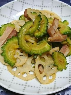 ゴーヤと蓮根のオイスターソース炒め-レシピのメイン写真