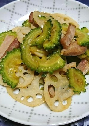 ゴーヤと蓮根のオイスターソース炒め-レシピのメイン写真