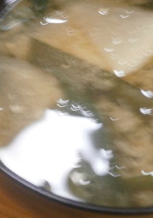 一人御膳□大根とわかめのお味噌汁-レシピのメイン写真