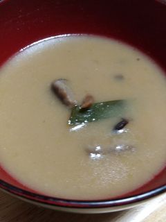 変わった味噌汁~冬瓜の皮で~-レシピのメイン写真