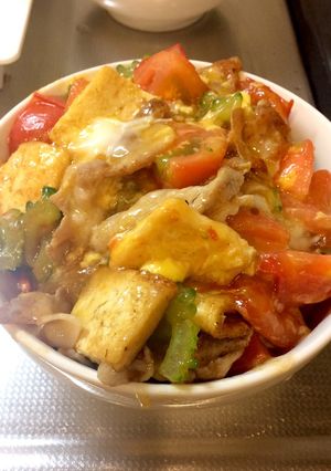 一人分 ゴーヤとトマトのチャンプルー丼-レシピのメイン写真