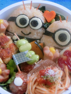 意外と簡単☆ミニオンのおにぎり弁当-レシピのメイン写真
