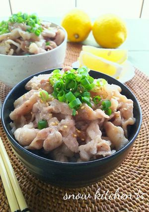 レモンをたっぷり絞っていただく☆塩豚丼-レシピのメイン写真
